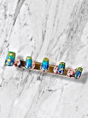 Made to order custom beachy pop on nails! (Nail size needed in mm)